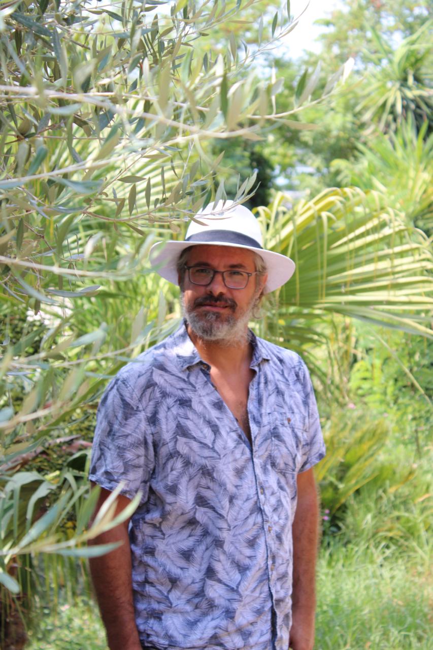 5328229032216621589 121